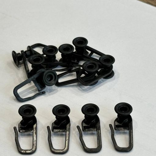 Крючки для Карниза ПВХ (Ч) (100 шт.)